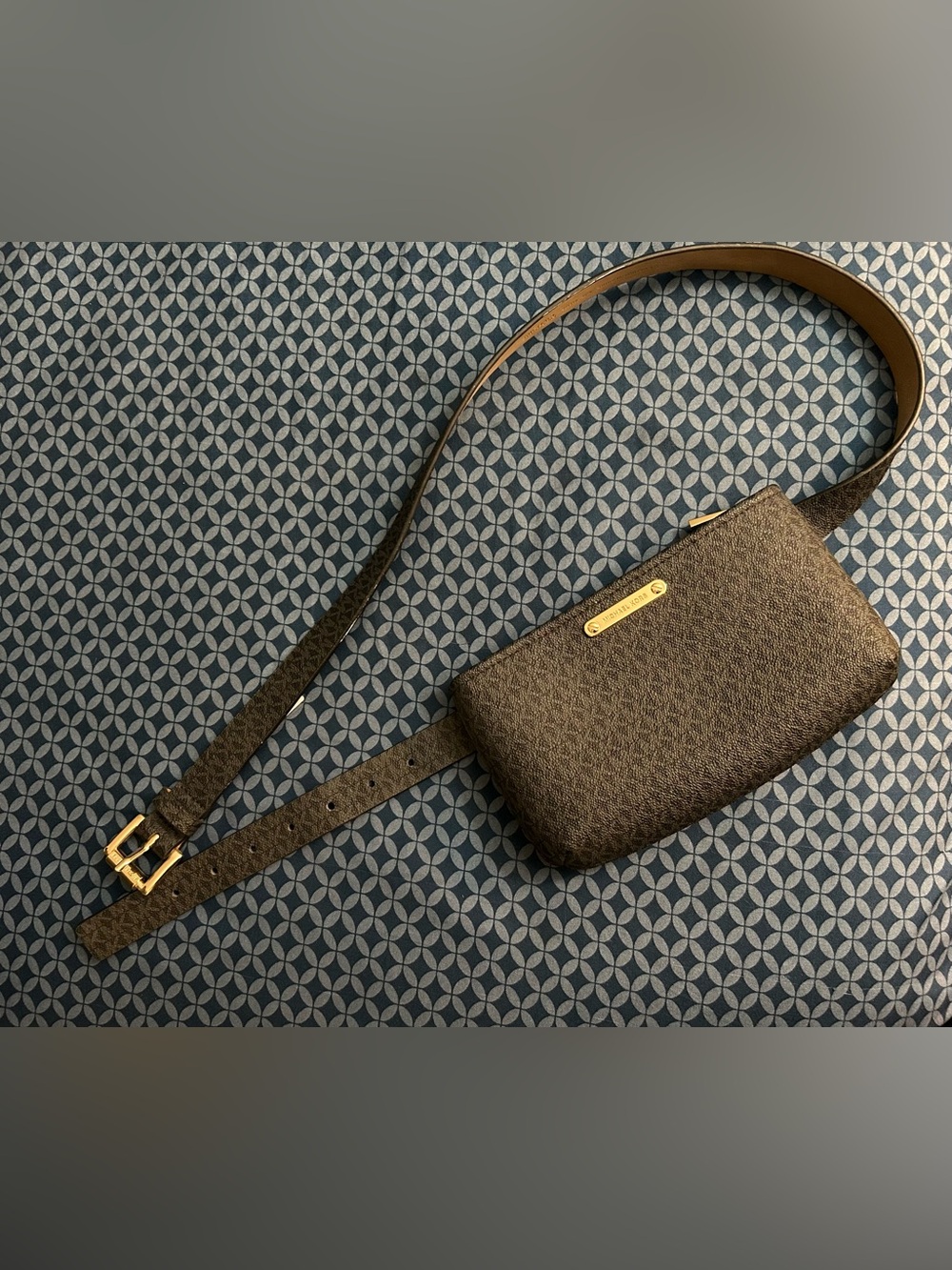 Michael Kors Signature Logo Belt Bag Fanny Pack Brown Gold L/XL